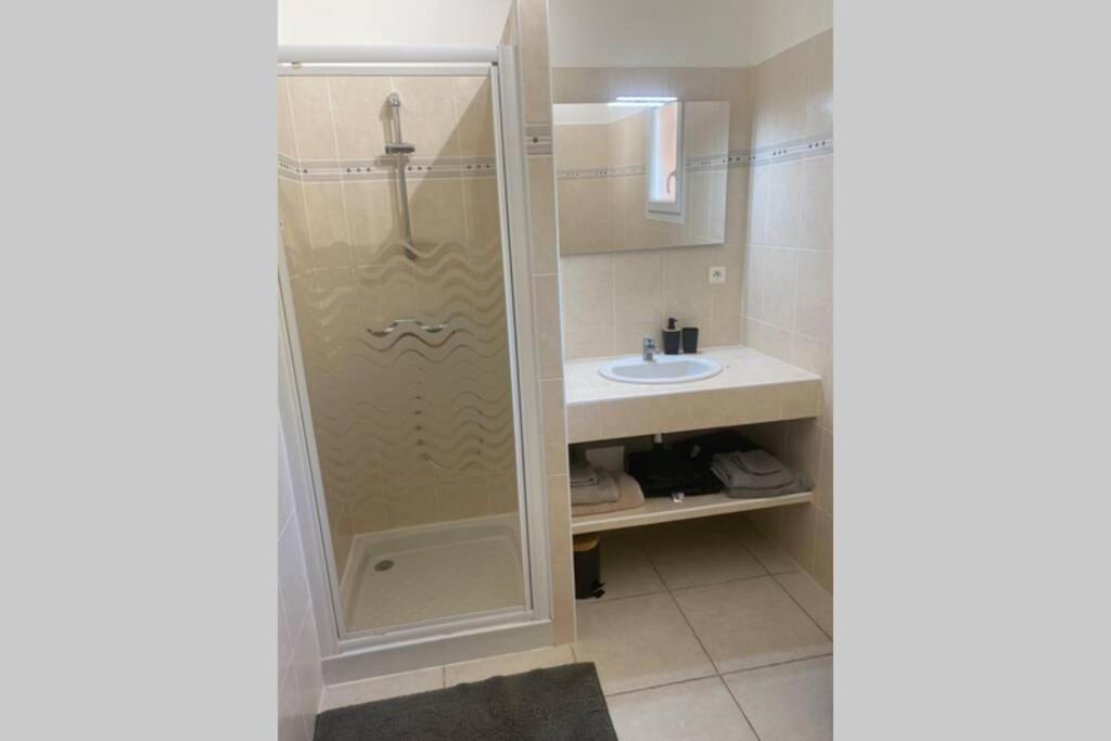 Joli F3 De 60M2 Avec Balcon Apartman Bastelicaccia Kültér fotó
